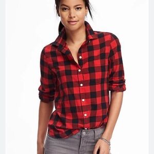 Old Navy Red and Black Plaid Button Down Shirt Medium